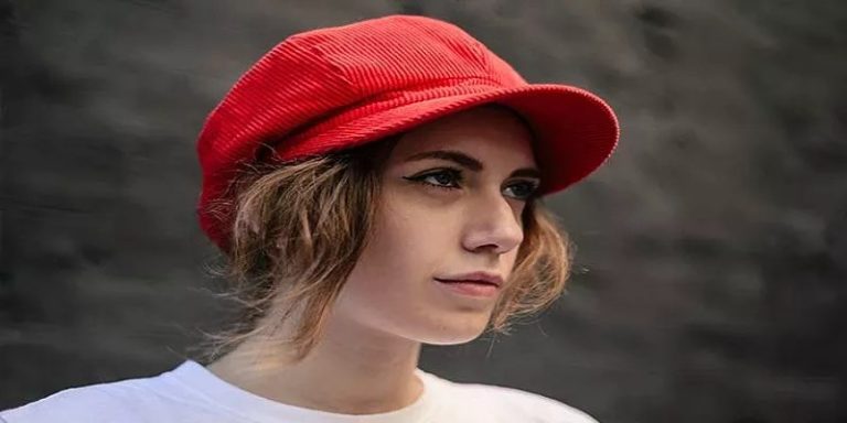 How To Wear A Hat With Short Hair?